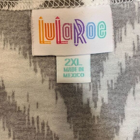 $5 ADD ON ITEM 3/4th sleeve lularoe 2x t-shirt - Picture 7 of 13